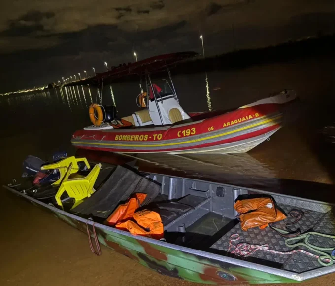 Seis pessoas são resgatadas após naufrágio de canoa entre Palmas e Luzimangues