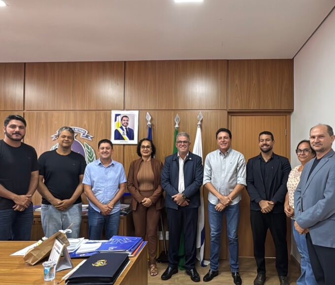 Articulação de Nilton Franco garante 15 novos boxes para a Feira Coberta de Paraíso