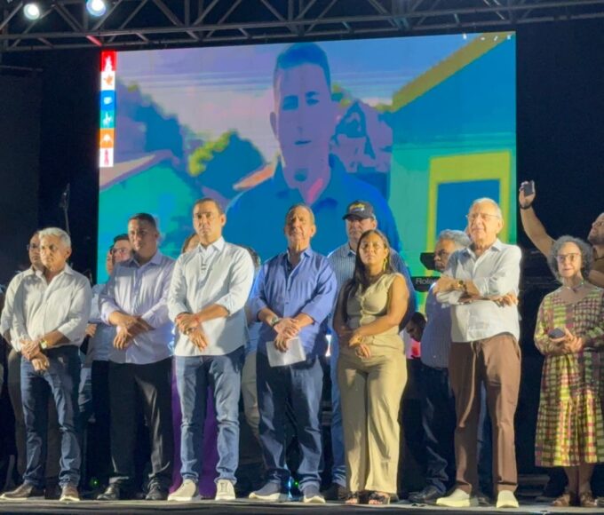 Osires Damaso participa das comemorações pelos 73 anos de Pium ao lado de lideranças estaduais e municipais