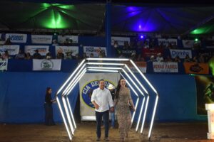 Osires Damaso prestigia abertura do rodeio da 29ª Expobrasil e celebra noite especial ao lado da família e da comunidade