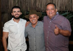 Eduardo Gomes destaca potencial turístico de Taquaruçu durante abertura do Rodeio Show 2026