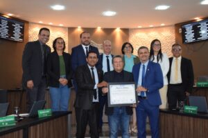 Câmara de Paraíso homenageia Osires Damaso com Moção de Aplausos