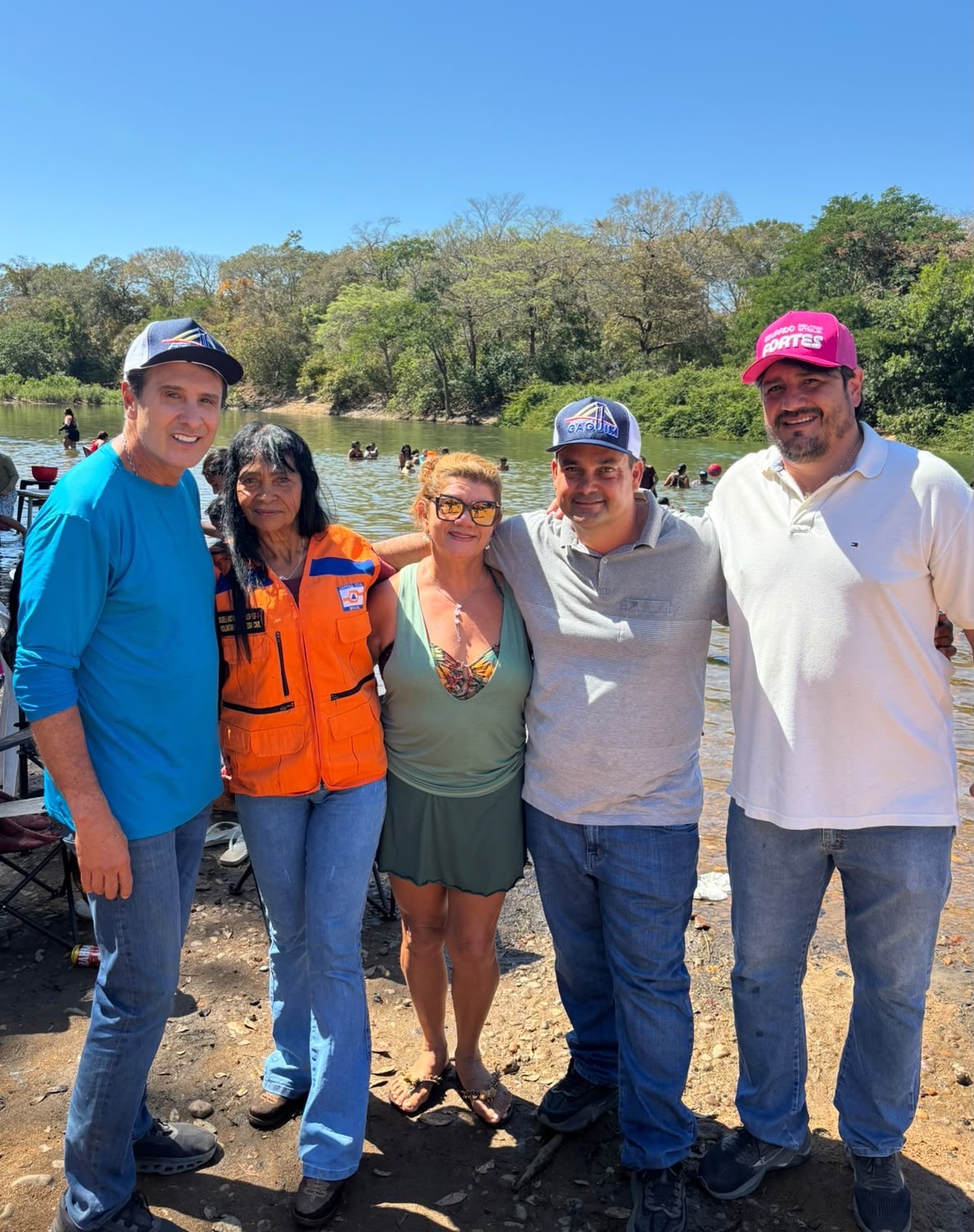 Em agenda no Sul do Estado, Eduardo Fortes visita praias e destaca potencial turístico da região