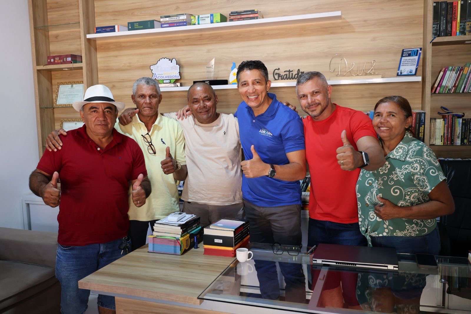 Professor Adriano recebe apoio de lideranças de Buriti do Tocantins
