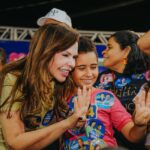 Professora Dorinha inicia roteiro por quatro cidades com reuniões, caminhada e encontro com empresários