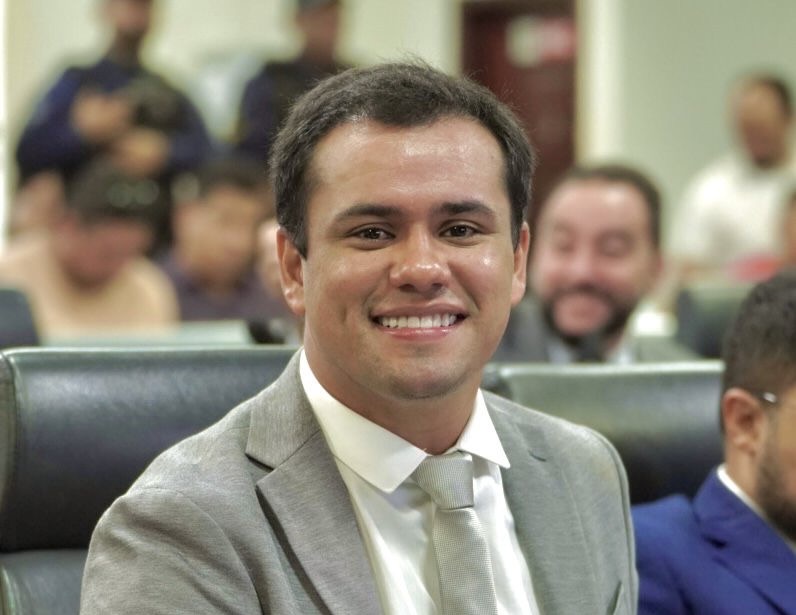 Lucas Campelo seguirá como vereador de Araguaína até janeiro antes de assumir vaga na Câmara Federal