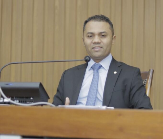 Vicentinho Júnior define Moisemar Marinho como candidato à presidência da Assembleia Legislativa do Tocantins