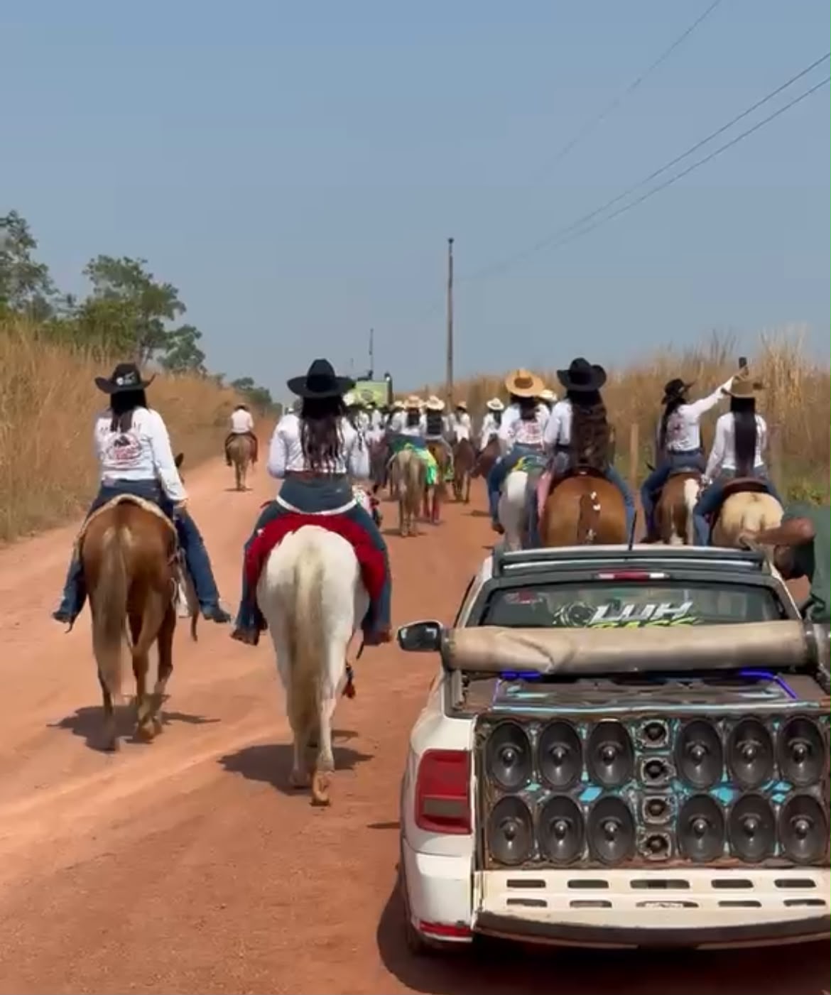 Lagoa da Confusão realiza primeira cavalgada exclusivamente feminina, a Damas da Sela