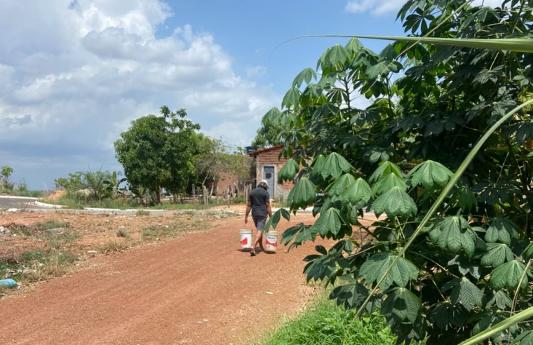 Moradores de Bandeirantes do Tocantins enfrentam mais de 20 dias de problemas no abastecimento de água