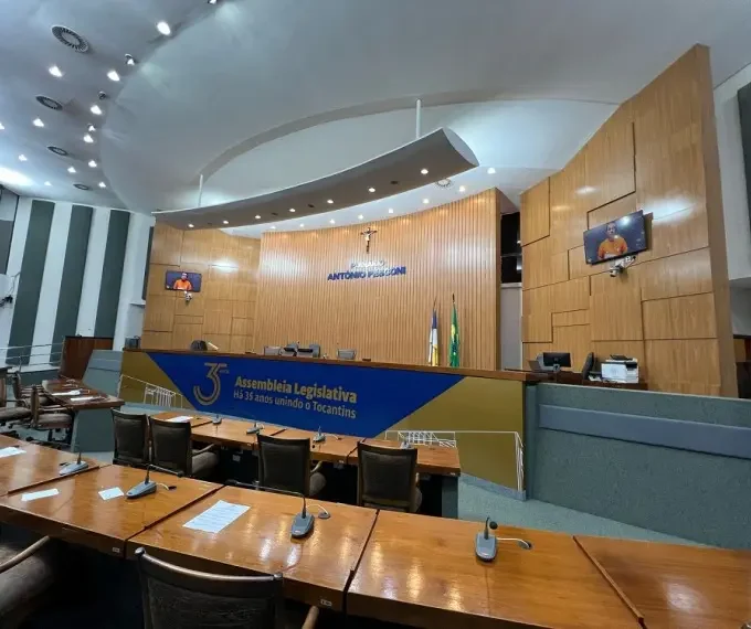 Dorinha mantém apoio de 15 deputados estaduais eleitos, enquanto Vicentinho reúne oito no Tocantins